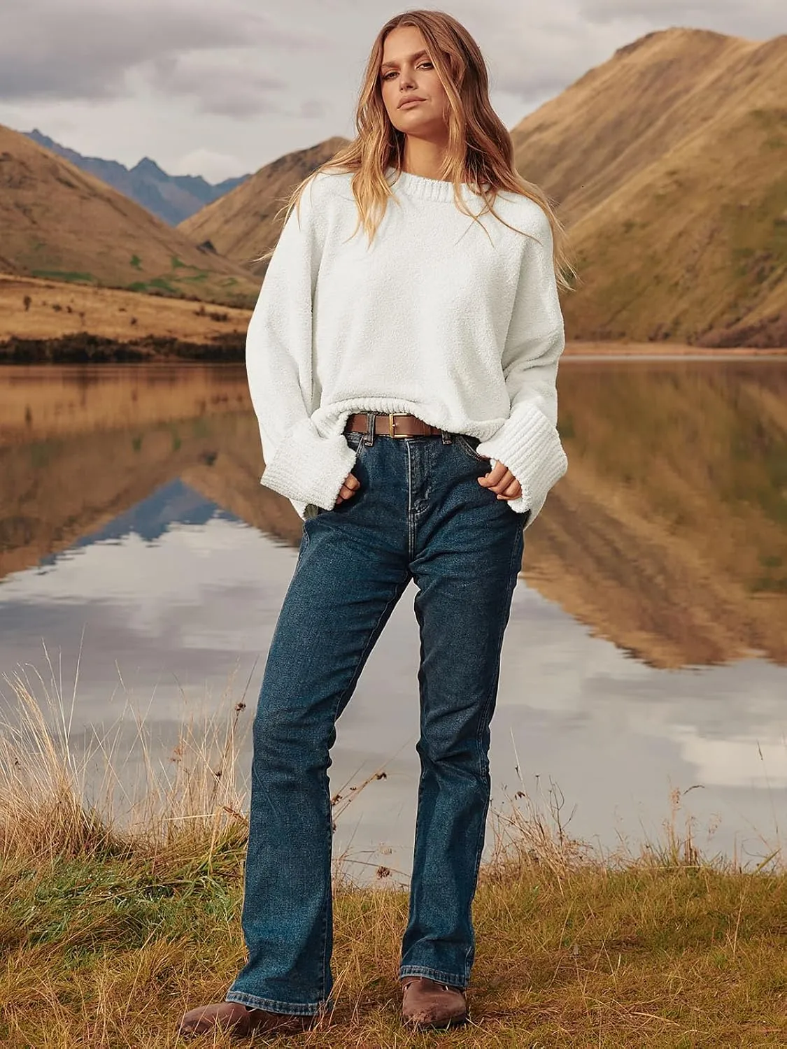 ANRABESS Women's Oversized Crewneck Long Sleeve Fuzzy Knit Casual Chunky Warm 2025 Fall Pullover Sweaters Top Trendy Outfits