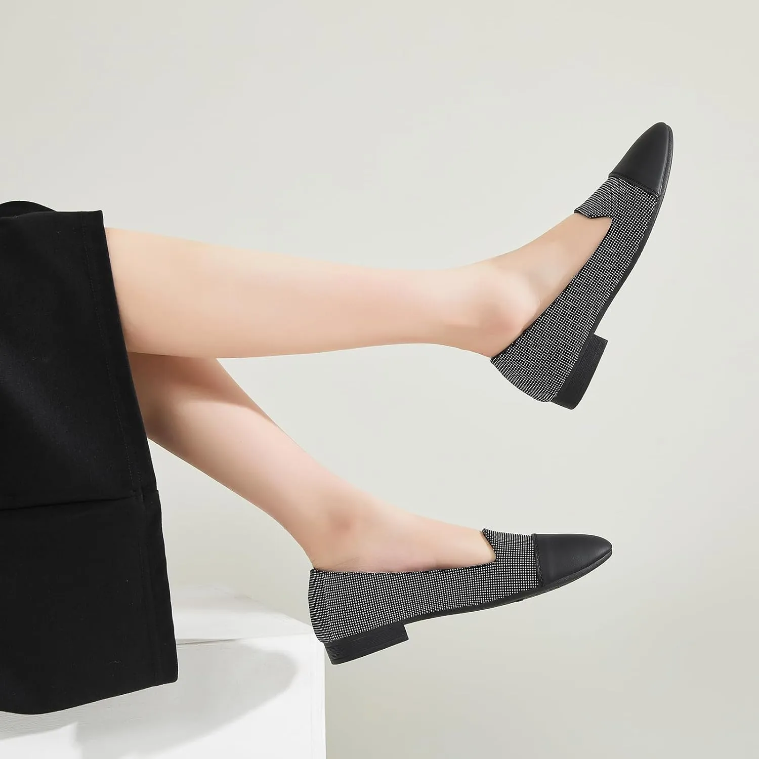 BABUDOG Womens Flats with Synthetic Leather,Classic Black and White Flats Shoes,Dress Shoes for Women
