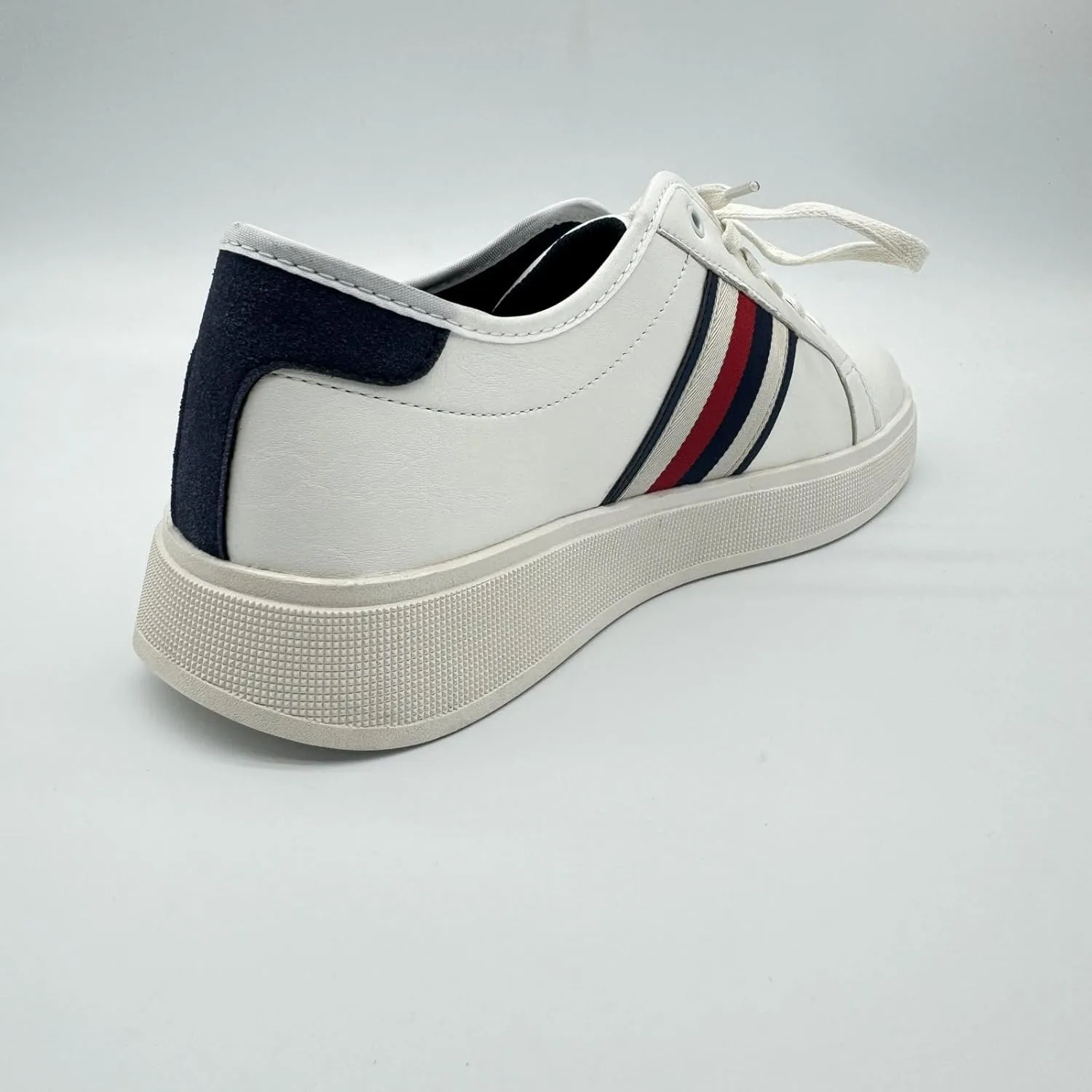 Contemporary High-End Fashion Durable Anti-Slip Ergonomic Design of Men's Casual Sneakers