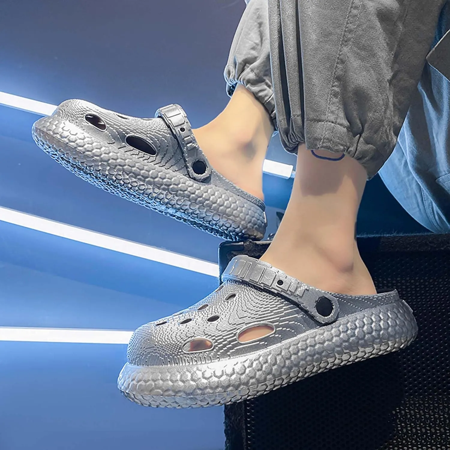 Couple Fashion Comfortable Slippers,Platform Clogs Bathroom Garden Non-slip Hole Breathable Lightweight Sandals Unisex Beach