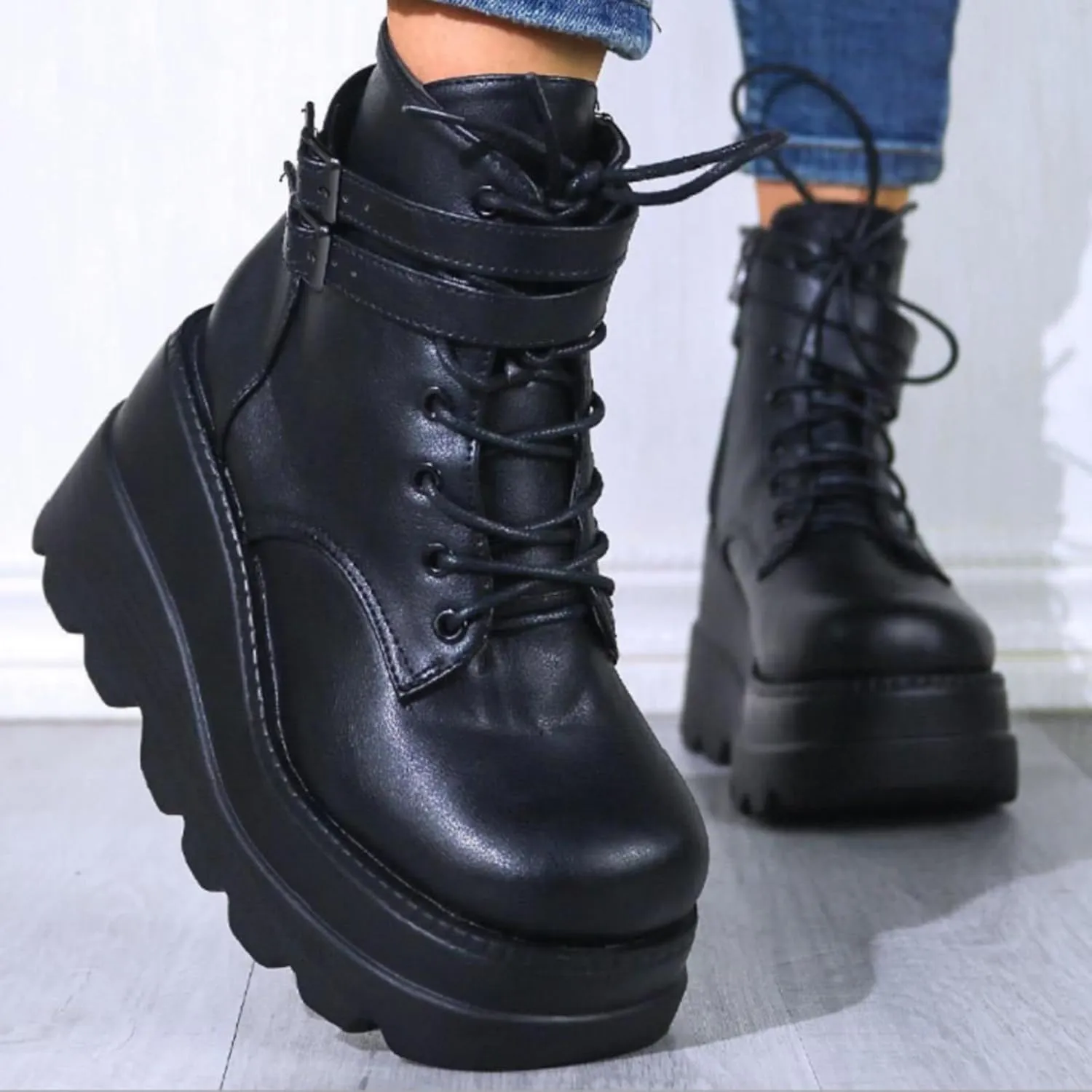 Ctreela Womens Punk Platform Boots Black Goth Booties Grunge Chunky High Heel Round Toe Boots Side Zip Combat Ankle Boots