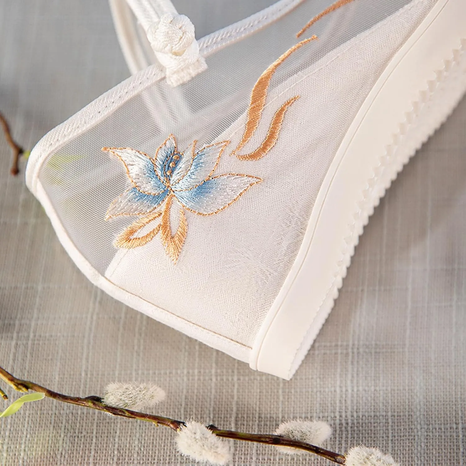 Elegant Women's Embroidery Ankle Strap Hidden Wedge Shoes Summer Breathable Mesh Sandals Chinese Style Casual Lightweight