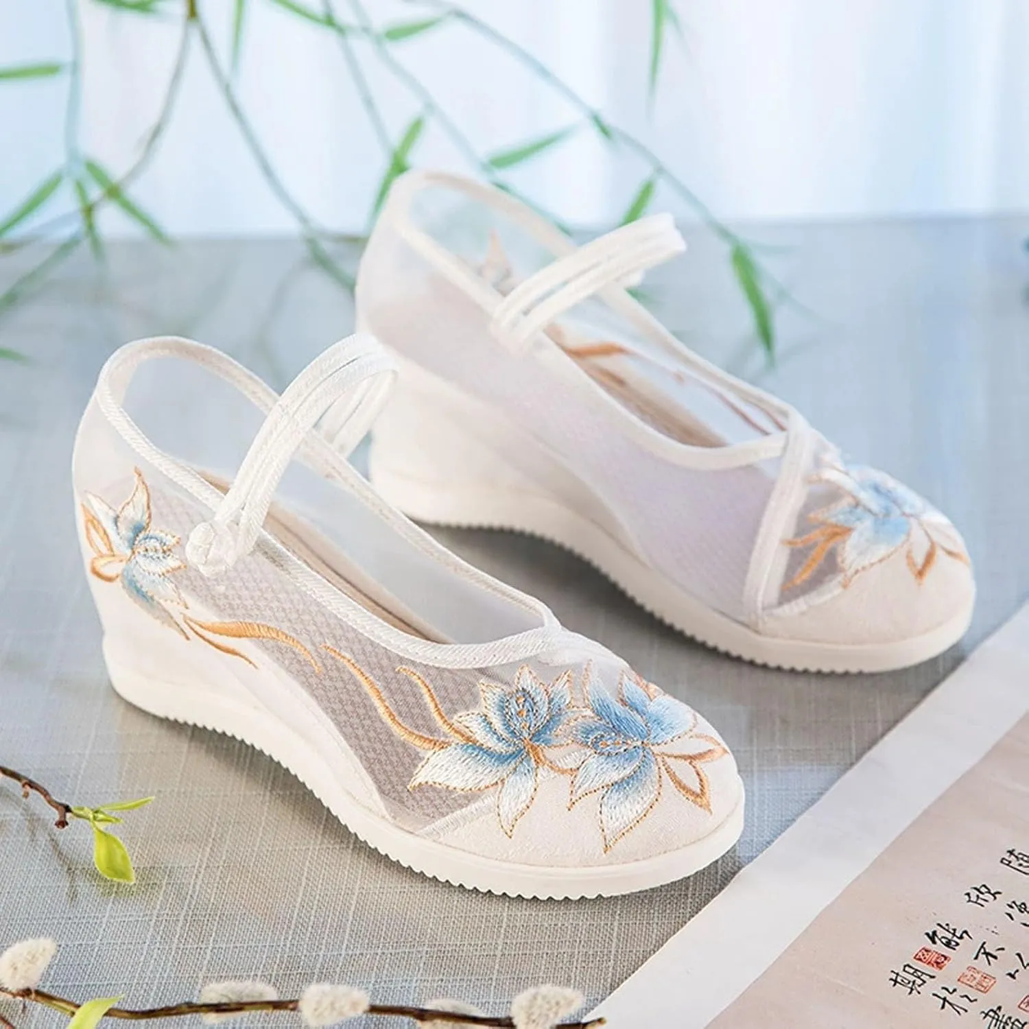 Elegant Women's Embroidery Ankle Strap Hidden Wedge Shoes Summer Breathable Mesh Sandals Chinese Style Casual Lightweight