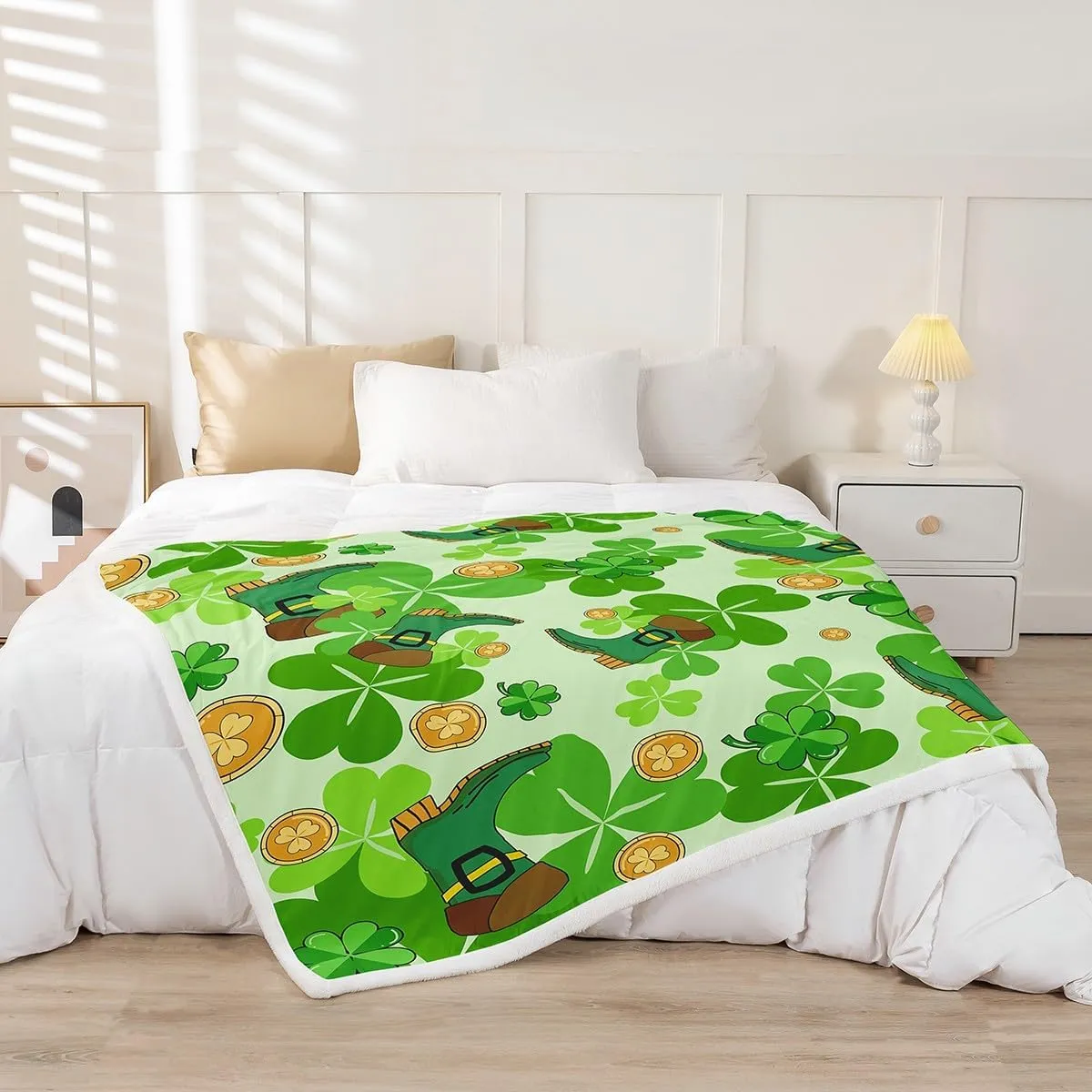 Erosebridal Happy St. Patrick's Day Sherpa Blankets Queen 90"X90" Lucky Four Leaf Clover Design Fleece Blankets for Kids Boys Girls Bed,Green Boots Throw Blanket Nature Botanical Fuzzy Blanket