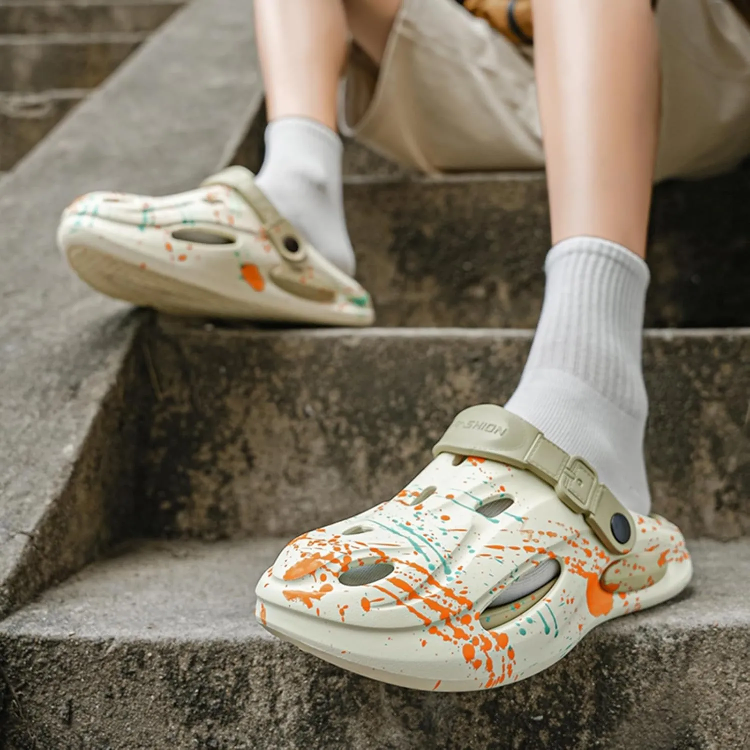 Fashion comfortable platform clogs for men with splash - ink style, made of EVA material,cloud slides, casual slippers, beach shoes, cool sandals
