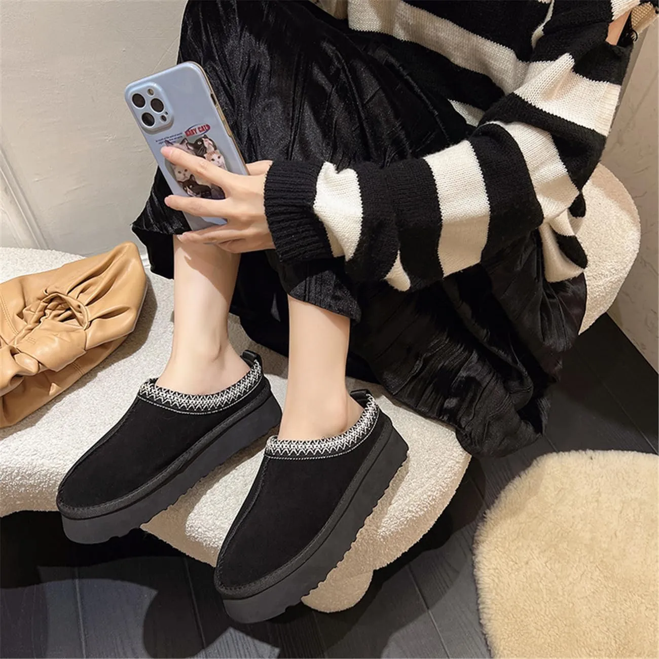 Fashion Platform Slippers for kids Fur Fleece Lined Short Ankle Boot boy girl Comfortable Warm Outdoor Indoor Home Non slip fuzzy big Little Kid Mini Boots