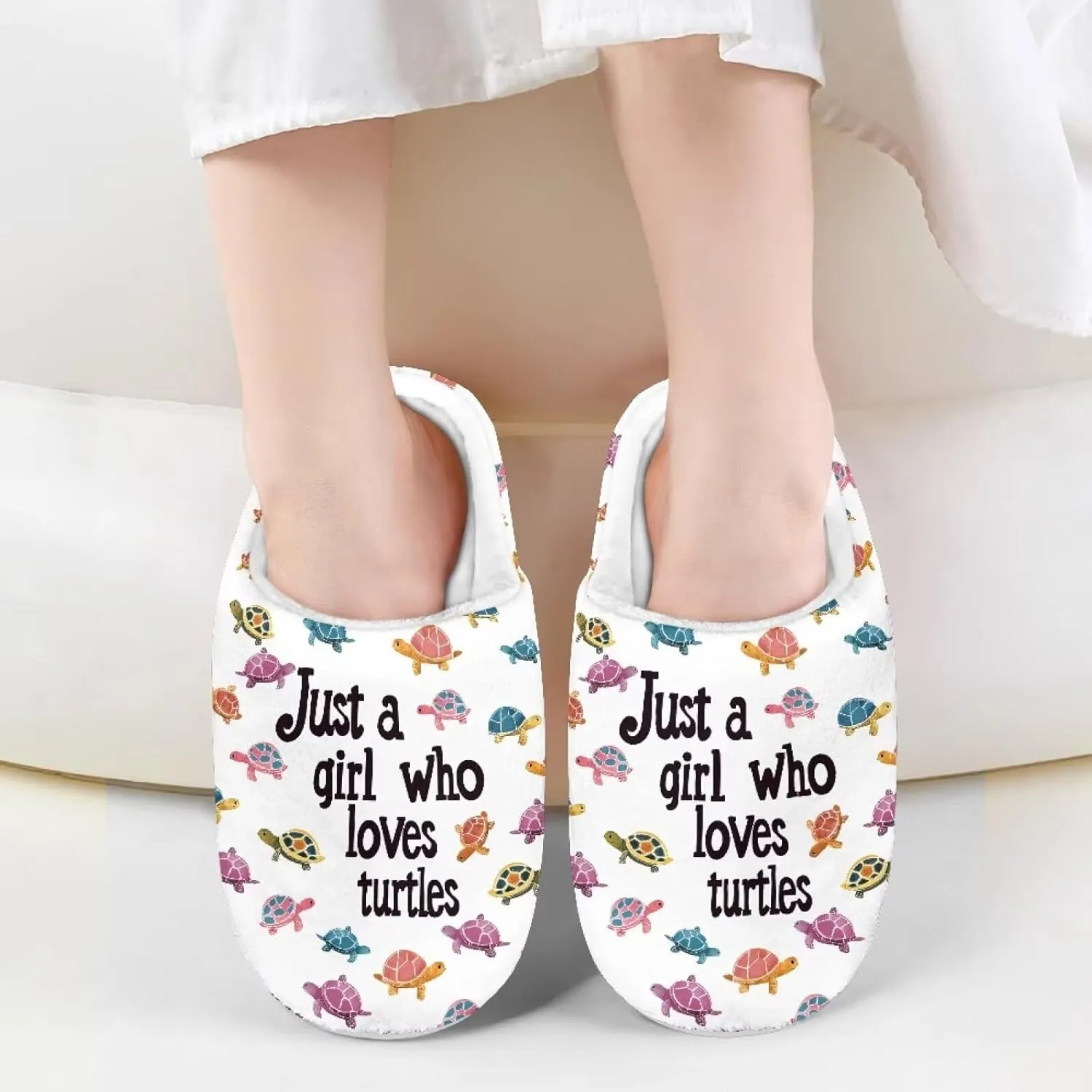 GOSTONG Kids Winter Slippers with Warm Fuzzy Lined Soft Fluffy Plush Slippers Boys Girls Non Slip Home Cotton Shoes US 9-15