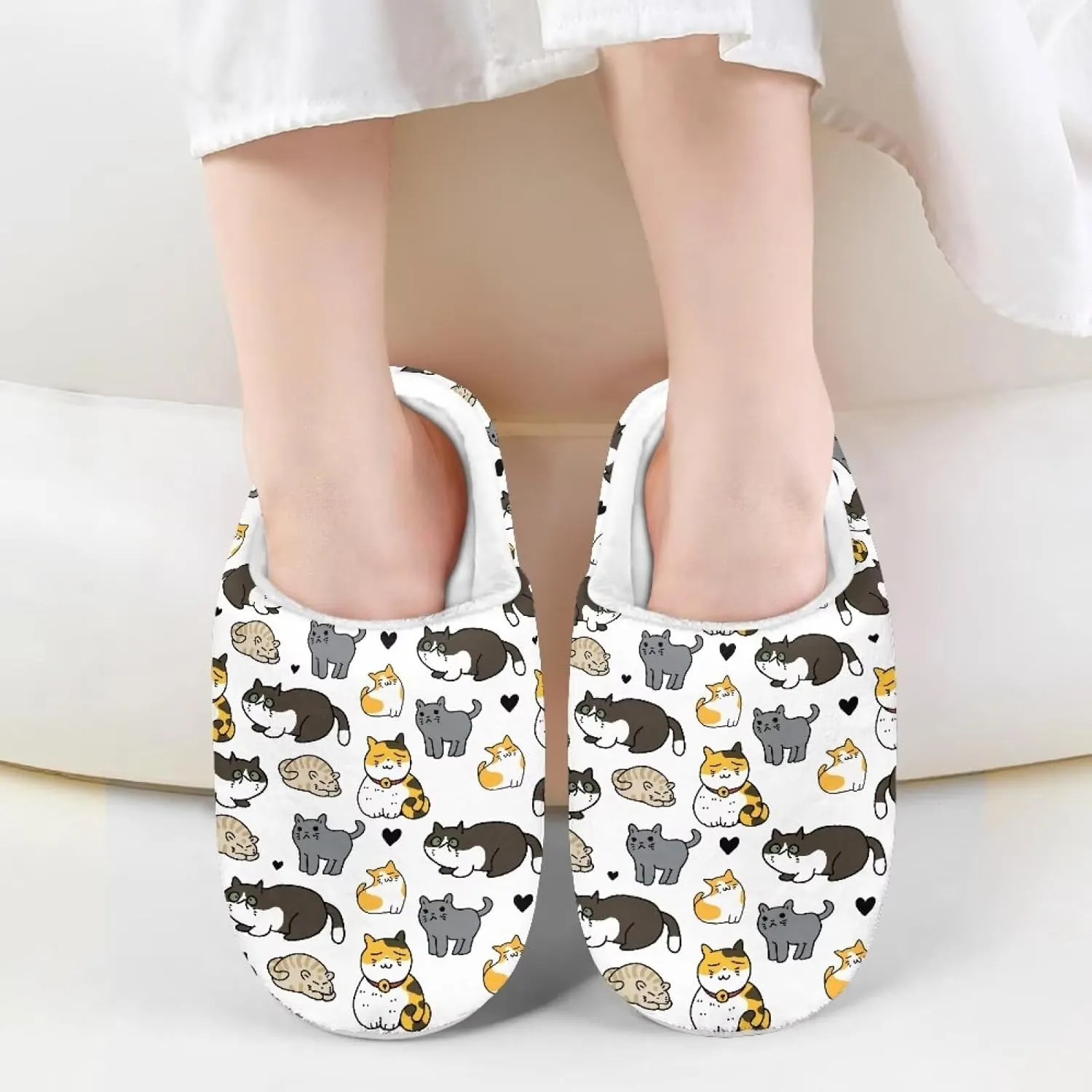 GOSTONG Kids Winter Slippers with Warm Fuzzy Lined Soft Fluffy Plush Slippers Boys Girls Non Slip Home Cotton Shoes US 9-15