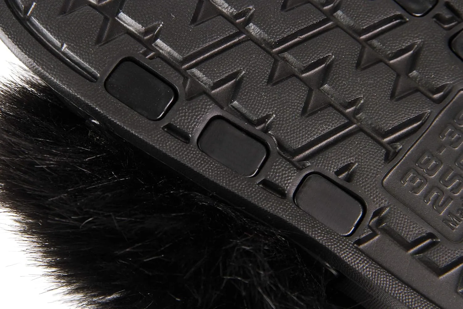 Hangrui Women's Faux Fur Slides, Open Toe Cute Slippers, Comfortable Sandals with Fluffy Fur