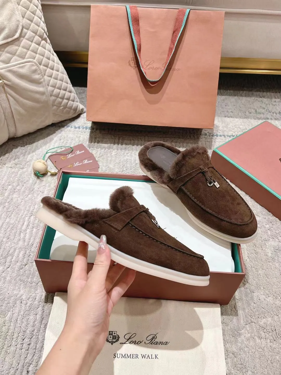 LP Charms Walk Babouche Loafer Bottele Brown  Suede With Rabbit Fur Lining 206245