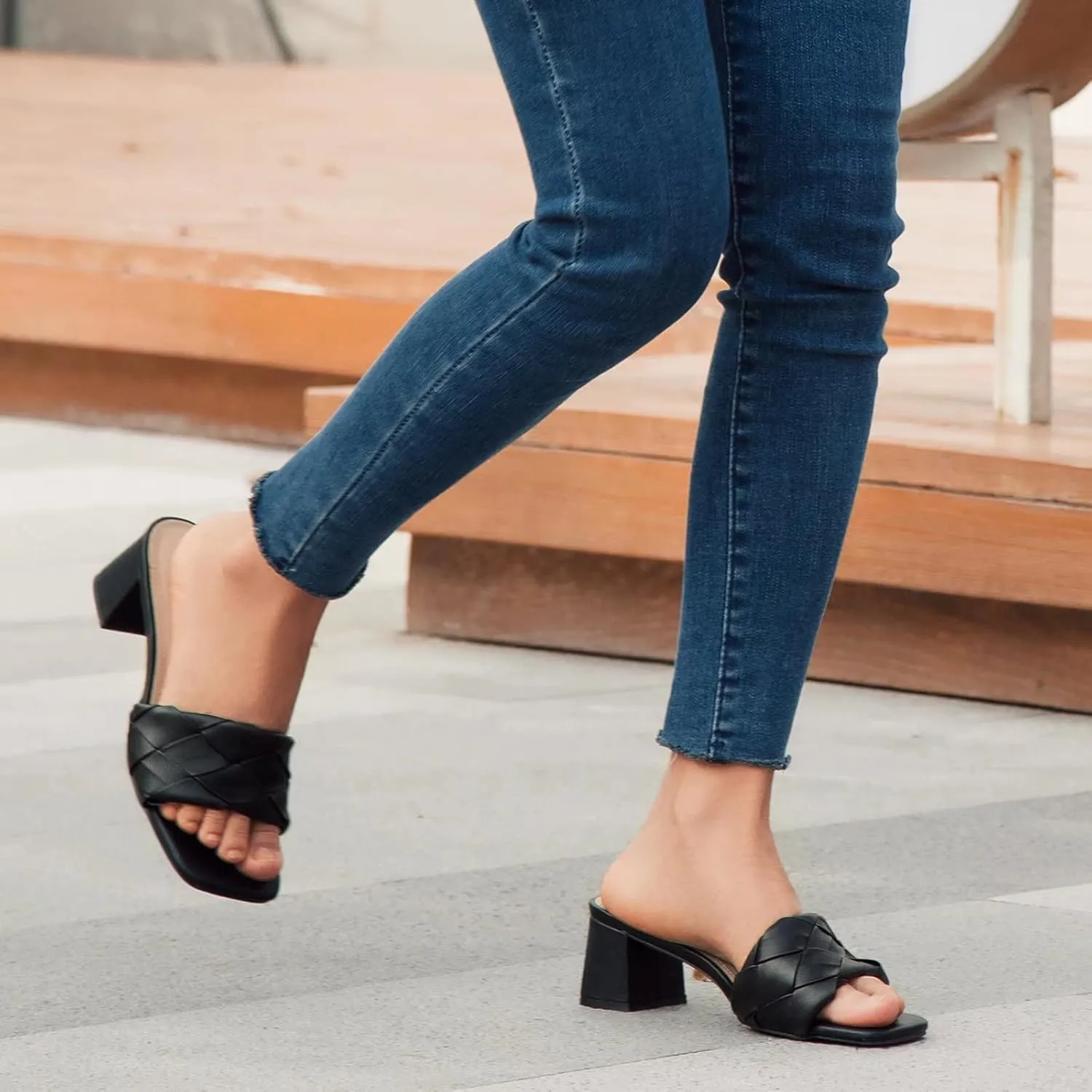 MaxMuxun Women's Square Open Toe Low Chunky Block Heel Slip on Slide Sandals