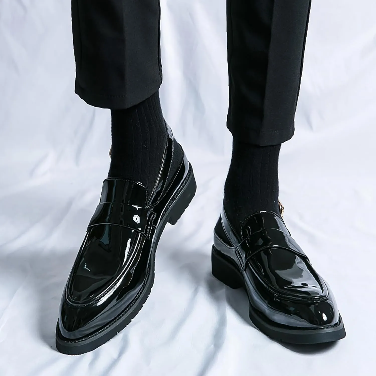 Men's Patent Leather Closed Toe Sandals with Adjust Buckle Strap Anti-Slip Breathable Pointed Toe Block Heel Slingback Dress Sandals for Business Office Walking Driving Shoes