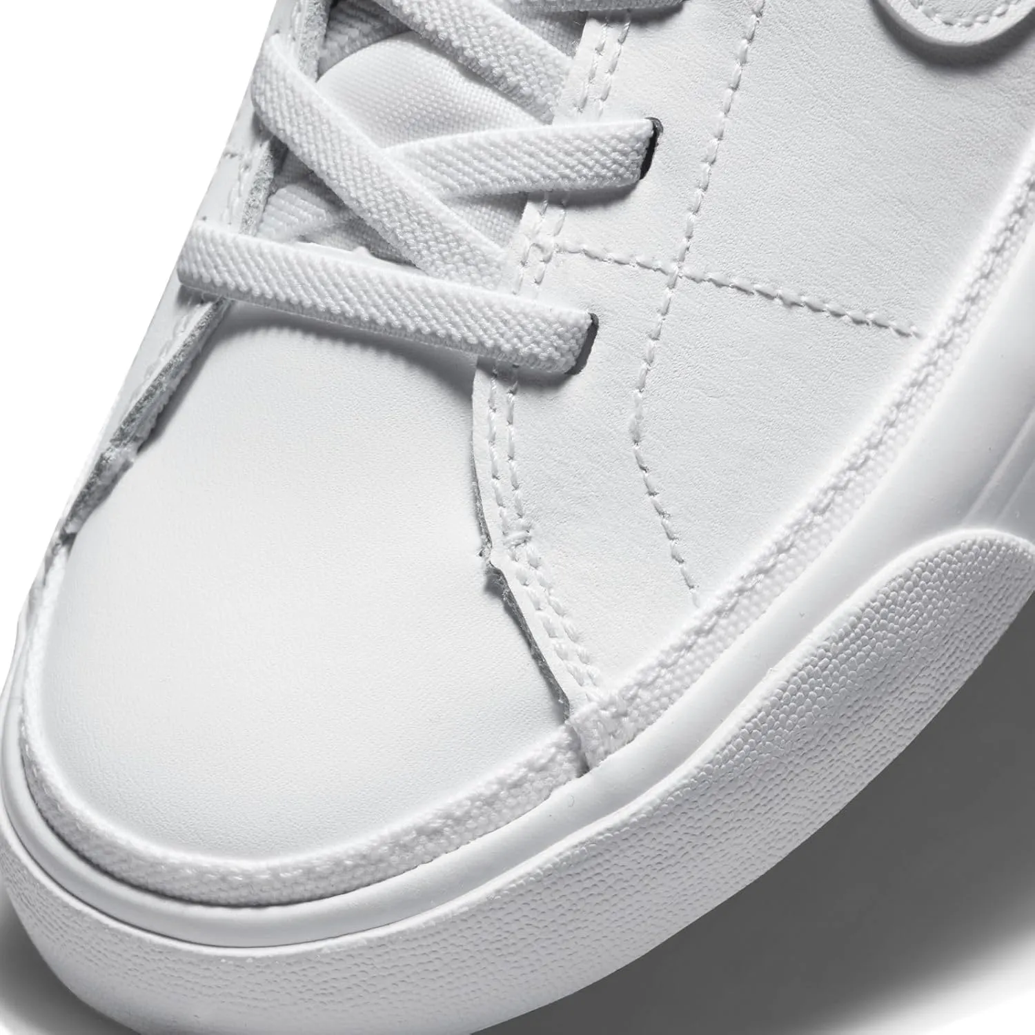 NIKE Boy's Sneakers Shoes