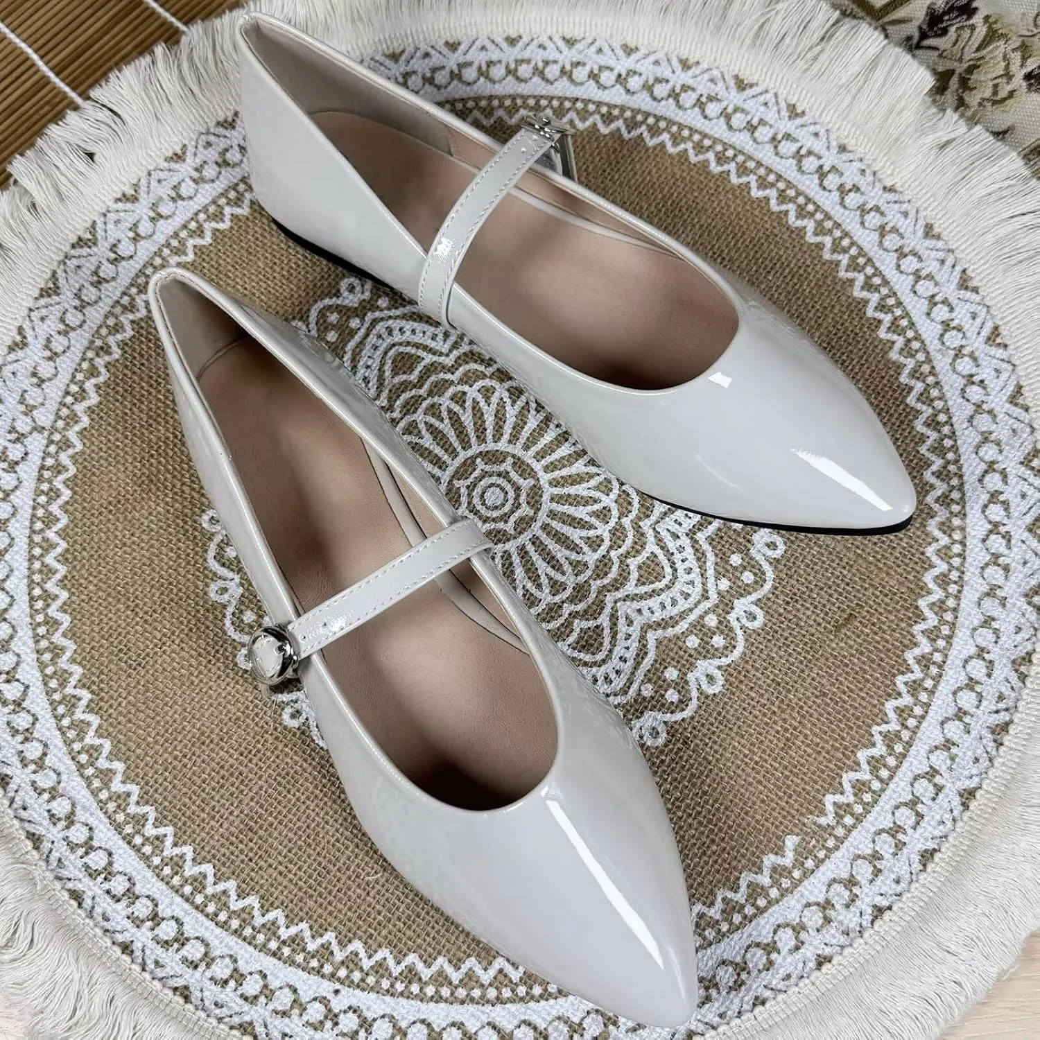 SAILING LU Women's Pointy Toe Mary Jane Flats PU Leather Buckle Fashion Vintage Wedding Dress Flats Shoes