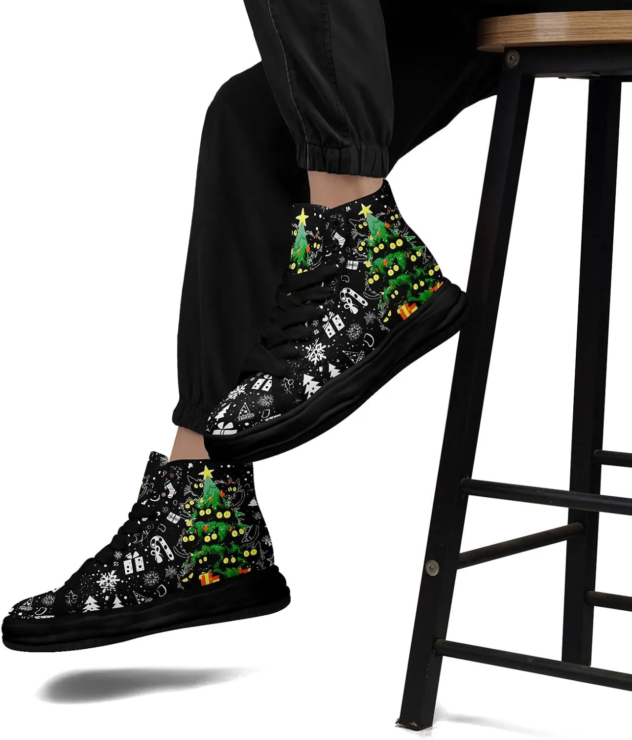 Santa-Themed High-Top Sneakers, Festive Footwear, Comfortable Lightweight Shoes for Men Women, Christmas Day