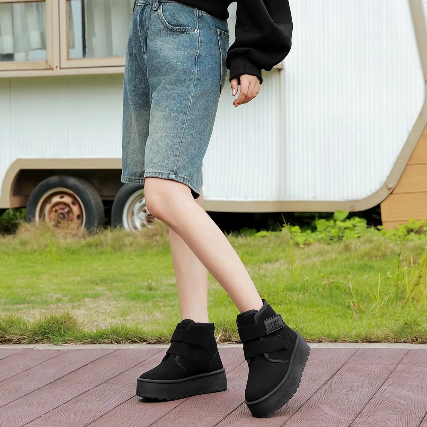 Snow Boots for Women Classic Genuine Suede Leather Winter Boots, Platform Anti-Slip Womens Fur Boots with Memory Foam, Lightweight Ankle Boots Comfort Fuzzy Slippers Shoes