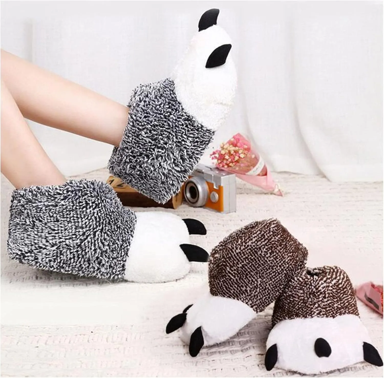 Unisex Polar Bear Paw Slippers Boots Plush Furry Animal Paw House Slippers for Couples Animal slippers