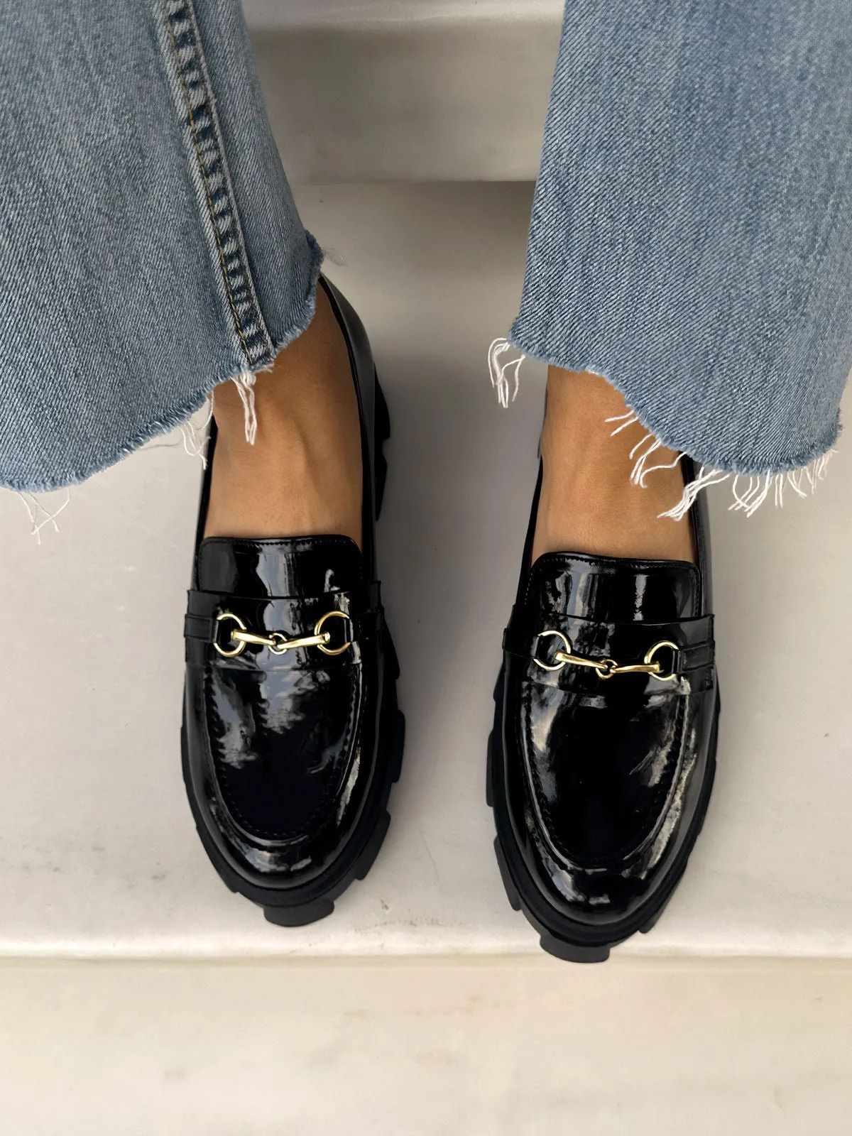 Viola Black Gloss