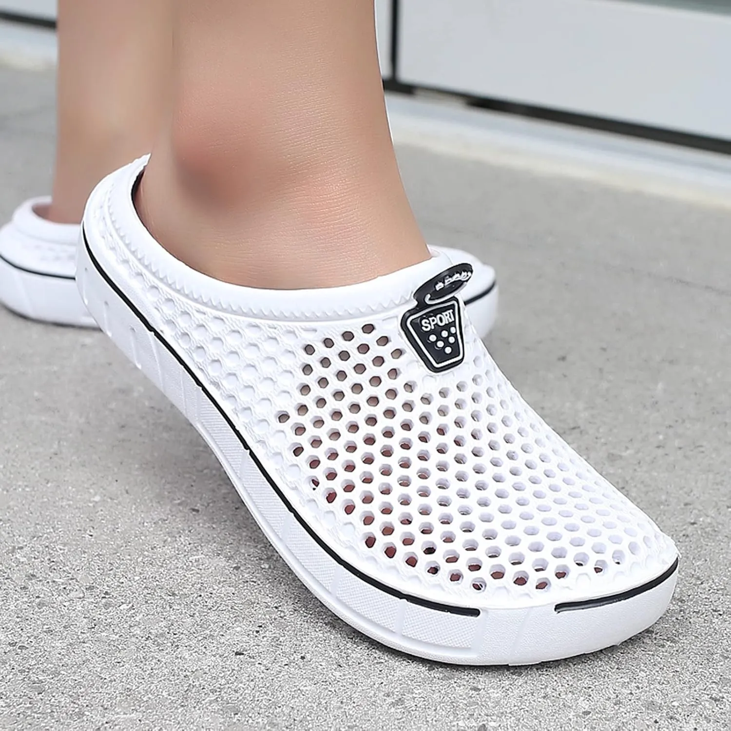 Women Garden Clogs Shoes Unisex Mesh Breathable Slippers Lightweight Summer Beach Sandals Walking Shoes