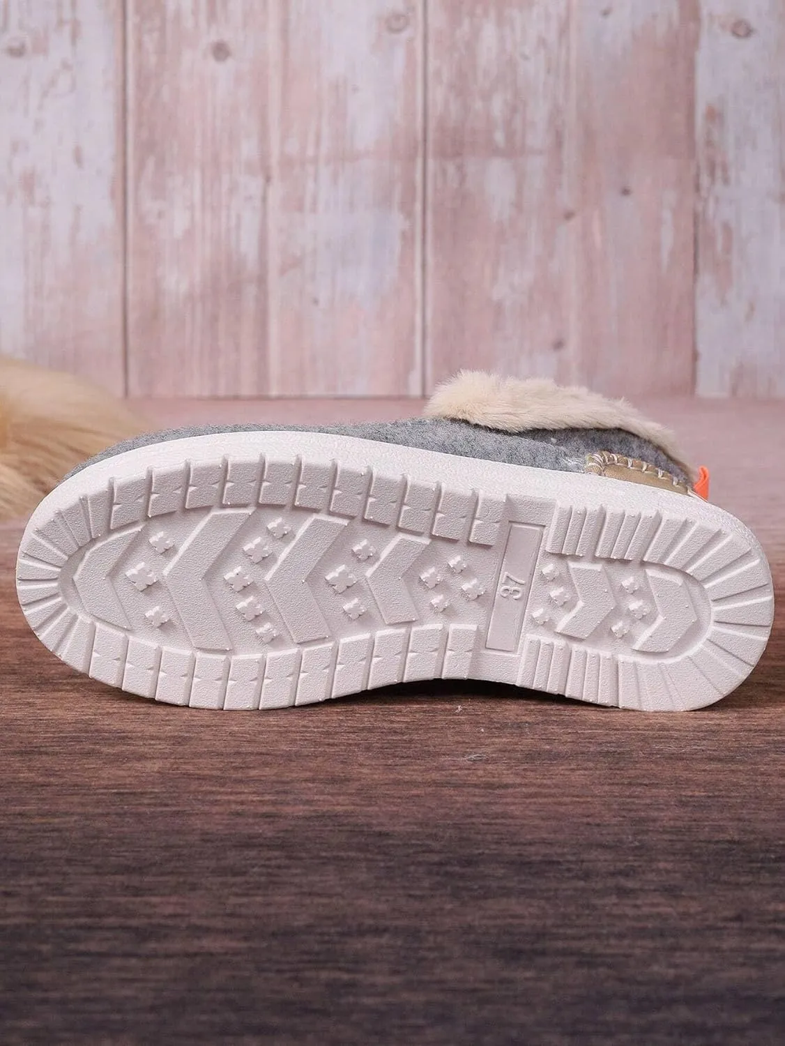 Women Memory Foam Bootie Slippers, Warm Cozy Micro Suede Slipper Boots with Fuzzy Plush Lining Collar for Indoor and Outdoor