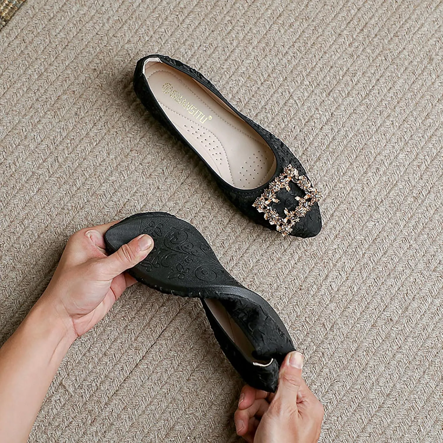 Women's Flats, Foldable Ballet Flats for Women, Fashion Buckle Pionted Toe Comfort Light Weight Slip-On Dress Shoes