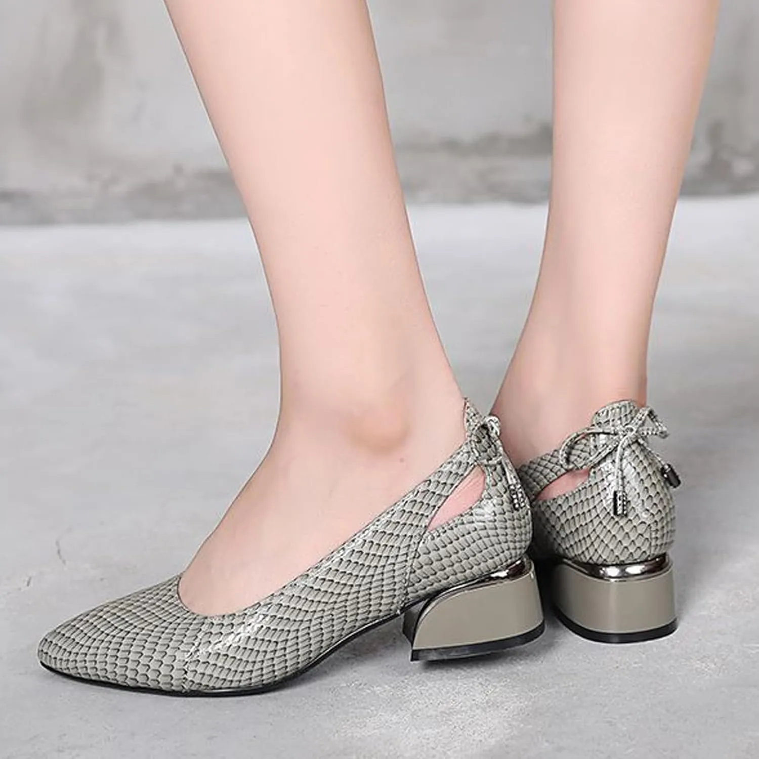 Women’s Genuine Leather Print Low Chunky Heel Dress Pumps Sexy Elegant Breathable Wear-Resistant Pointed Toe Shallow Mouth Slip-on Low Block Heel Pumps Shoes for Work Wedding Date