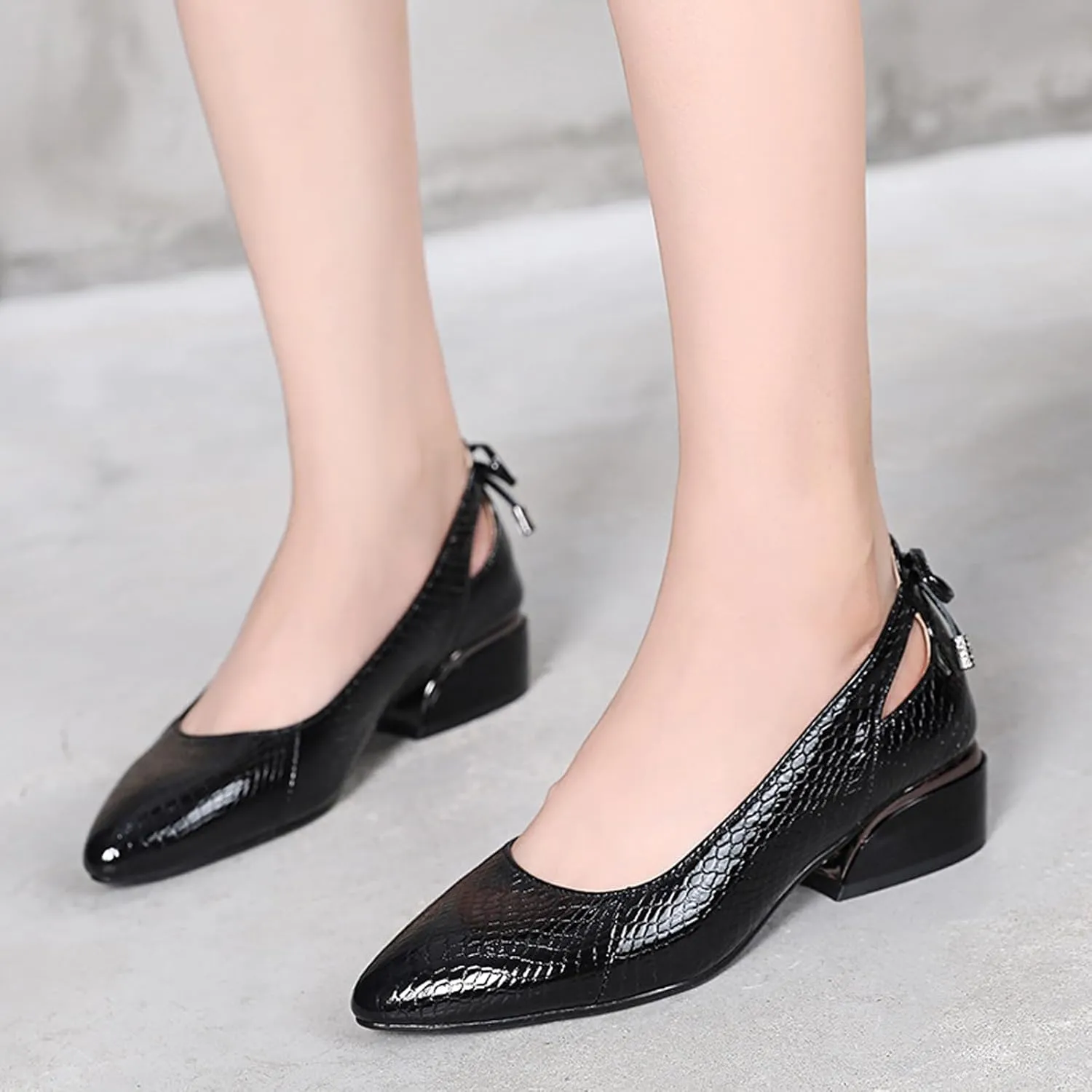 Women’s Genuine Leather Print Low Chunky Heel Dress Pumps Sexy Elegant Breathable Wear-Resistant Pointed Toe Shallow Mouth Slip-on Low Block Heel Pumps Shoes for Work Wedding Date