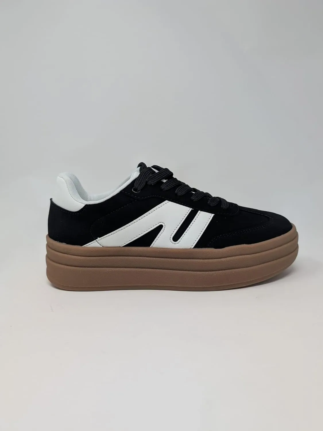 Women's Low Top Chunky Platform Sole Lace Up Sneakers