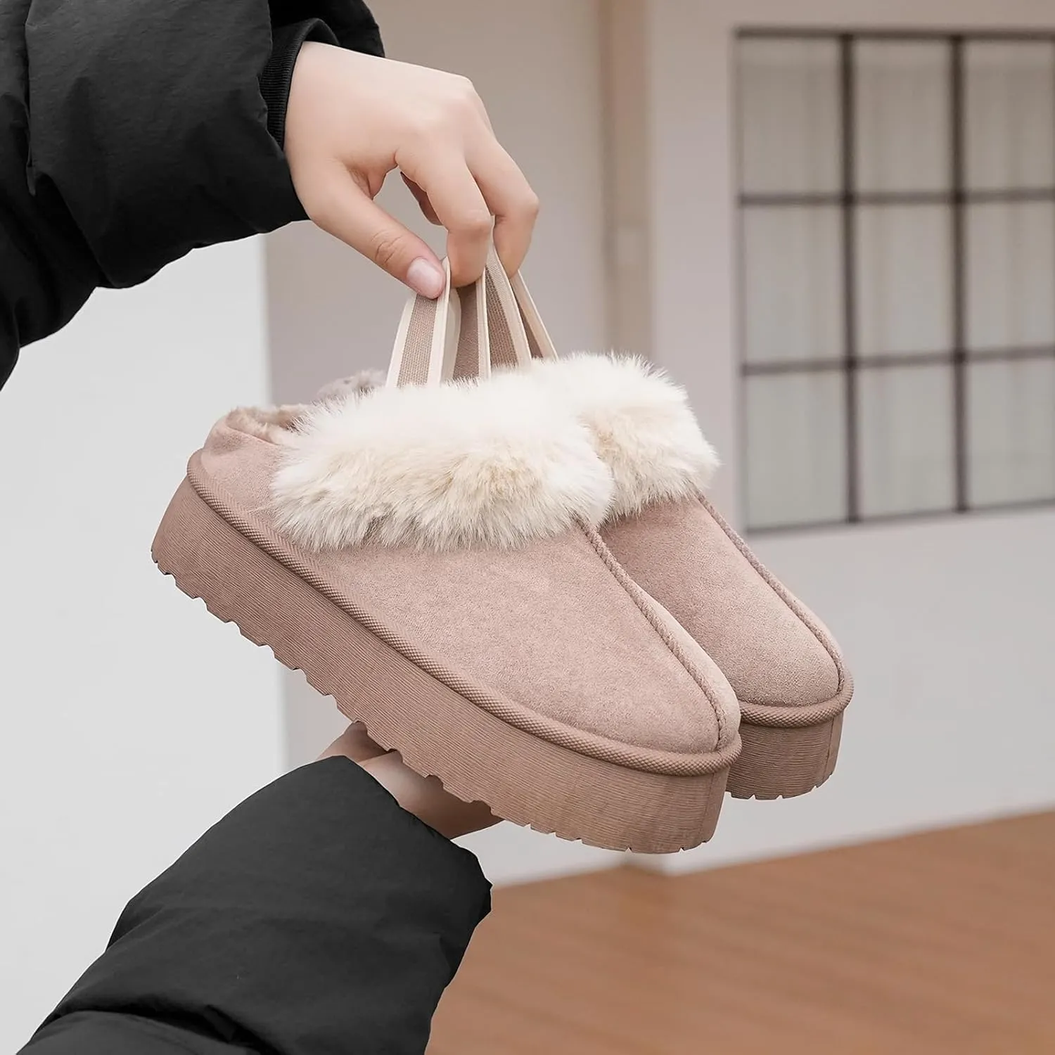 Women's Platform Fuzzy Slippers, Warm Winter Snow Mini Boots with Memory Foam, Fur Fleece Lined House Shoes Indoor and Outdoor