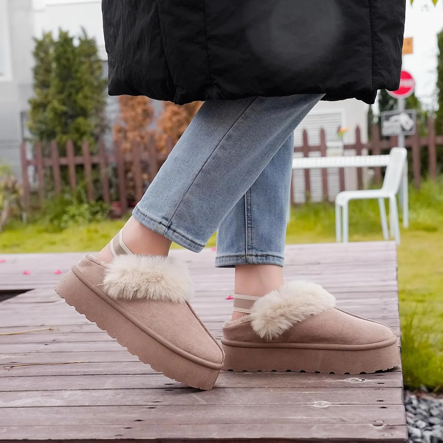 Women's Platform Fuzzy Slippers, Warm Winter Snow Mini Boots with Memory Foam, Fur Fleece Lined House Shoes Indoor and Outdoor