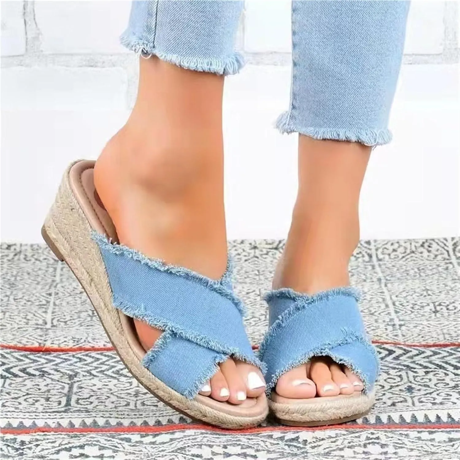 Women's Straw Wedge Sandals Fashion Cross Canvas Slip-on Slipper Hemp Rope Platform Summer Beach Shoes Ladies Comfy Non-Slip Lightweight Sandals