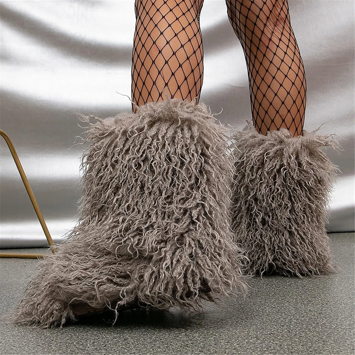 YESBOR Women's Curly Faux Fur Snow Boots Fluffy Fuzzy Furry Winter Outdoor Flat Booties