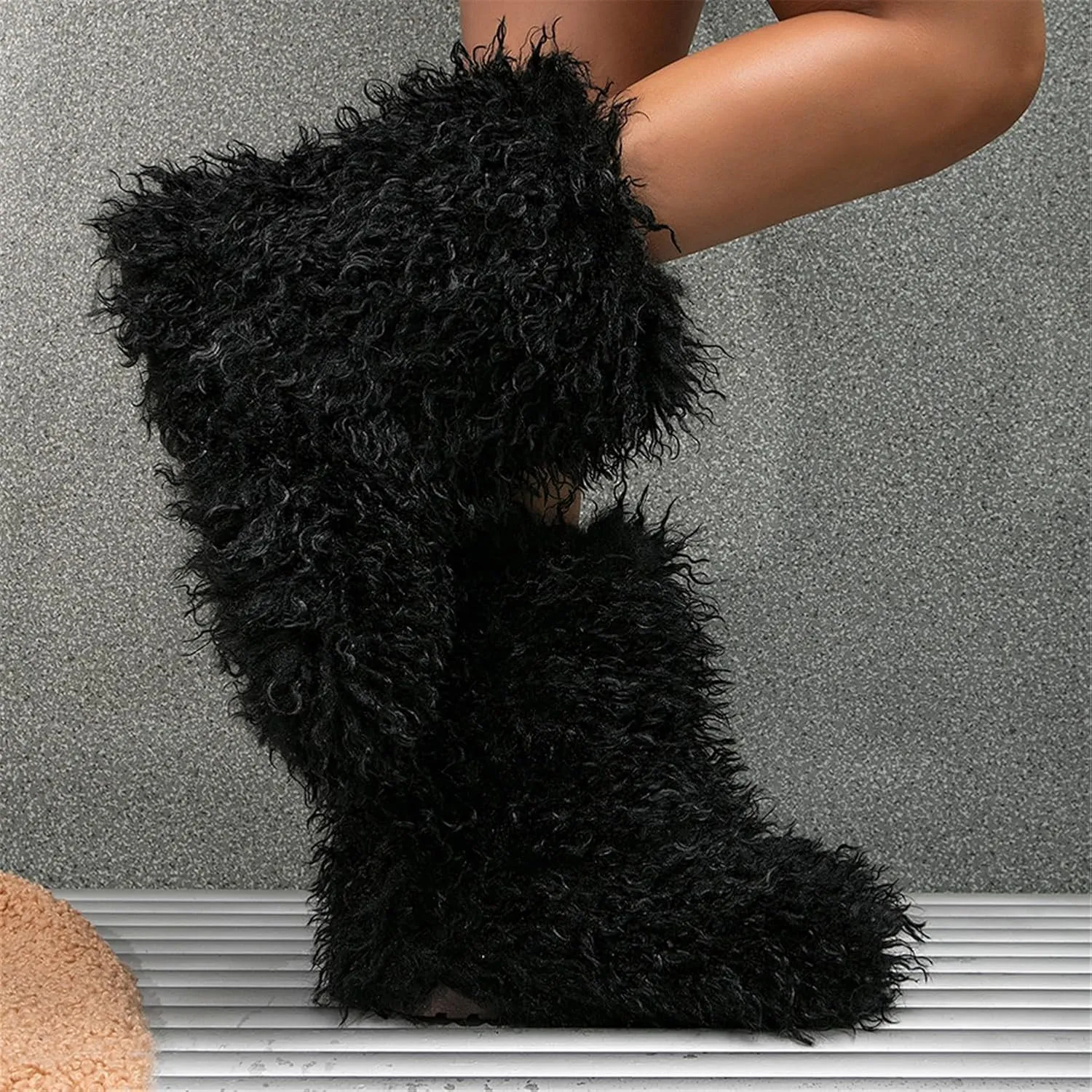 YESBOR Women's Curly Faux Fur Snow Boots Fluffy Fuzzy Furry Winter Outdoor Flat Booties