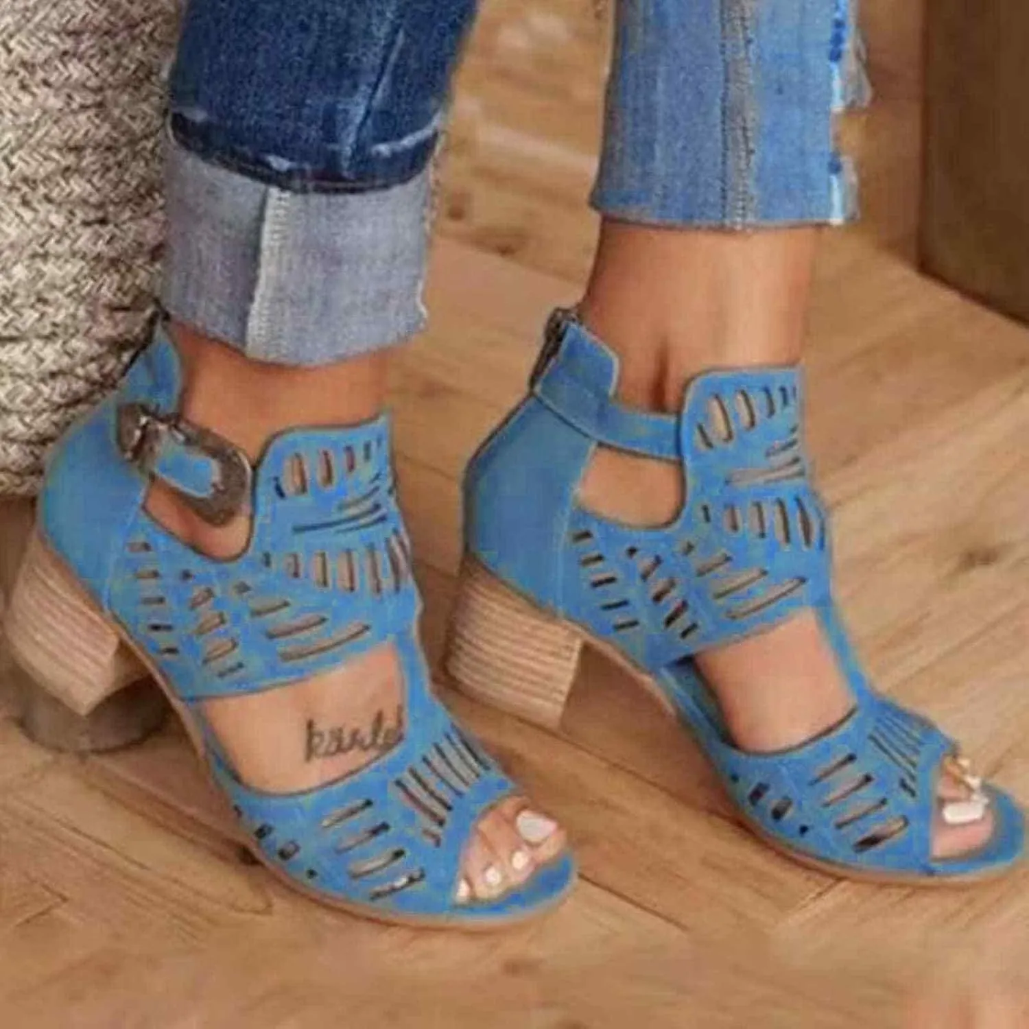 ZBYY Women's Peep Toe Sandals Summer Double Buckle Cutout Side Strap Sandals Chunky Block Low Heel Ankle Strap Sandals
