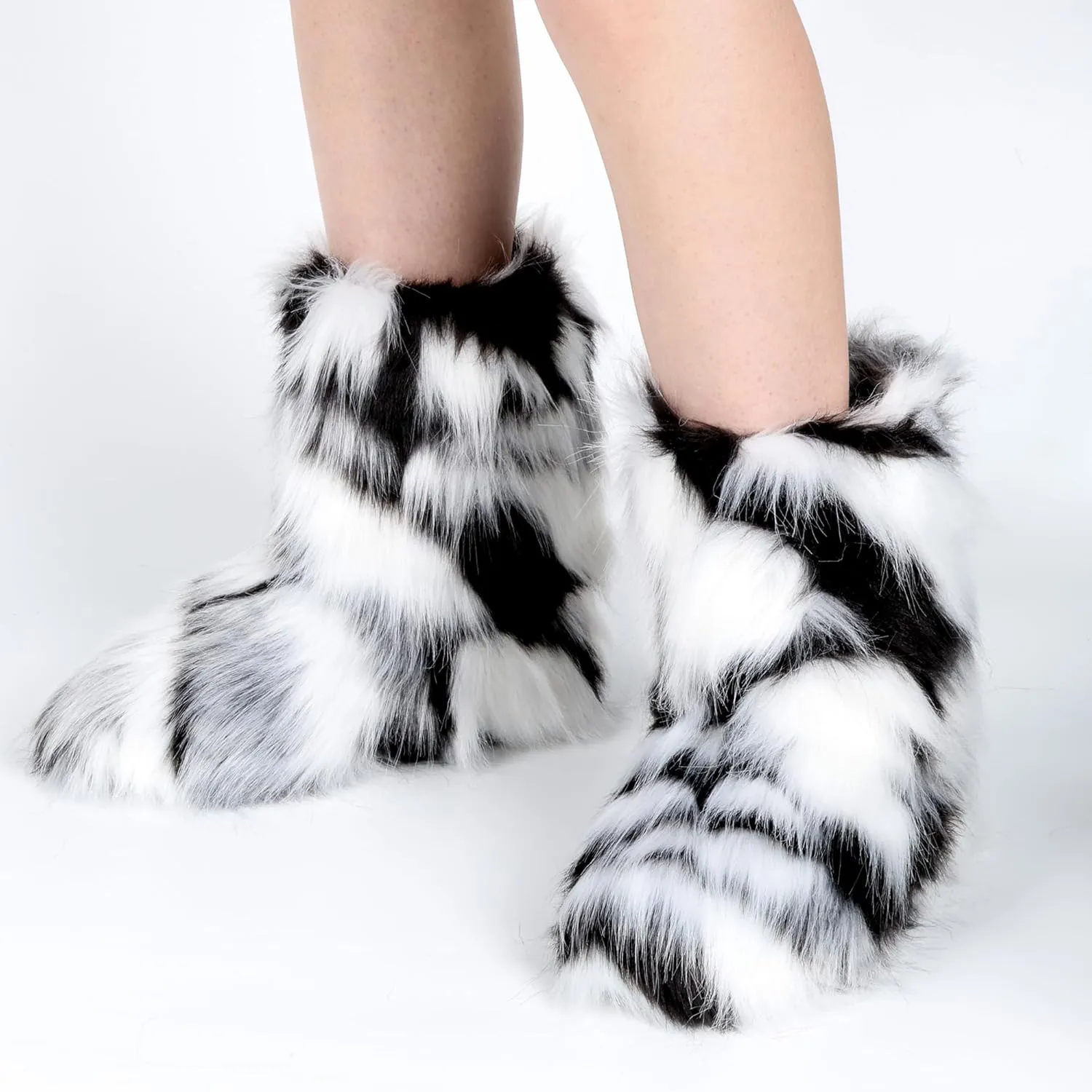 ZVC Women's Faux Fur Boots Furry Snow Boots Comfortable Fluffy Winter Boot Warm Fuzzy Mid-Calf Boot Outdoor Indoor Flat Shoes